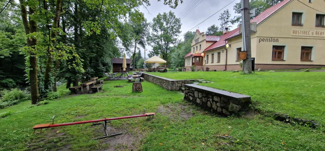 Hostinec U Reky Hotel Ostravice Bagian luar foto